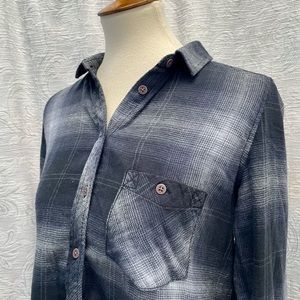 Urban Outfitters/BDG NWT Black Motif Button Front Shirt